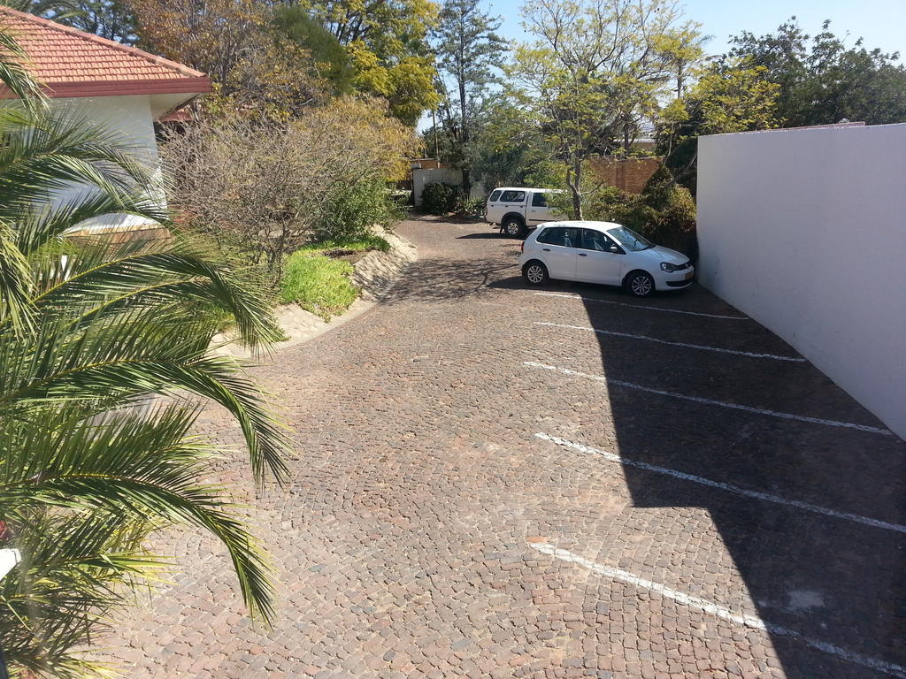 Rivendell Hotel Windhoek Camera foto