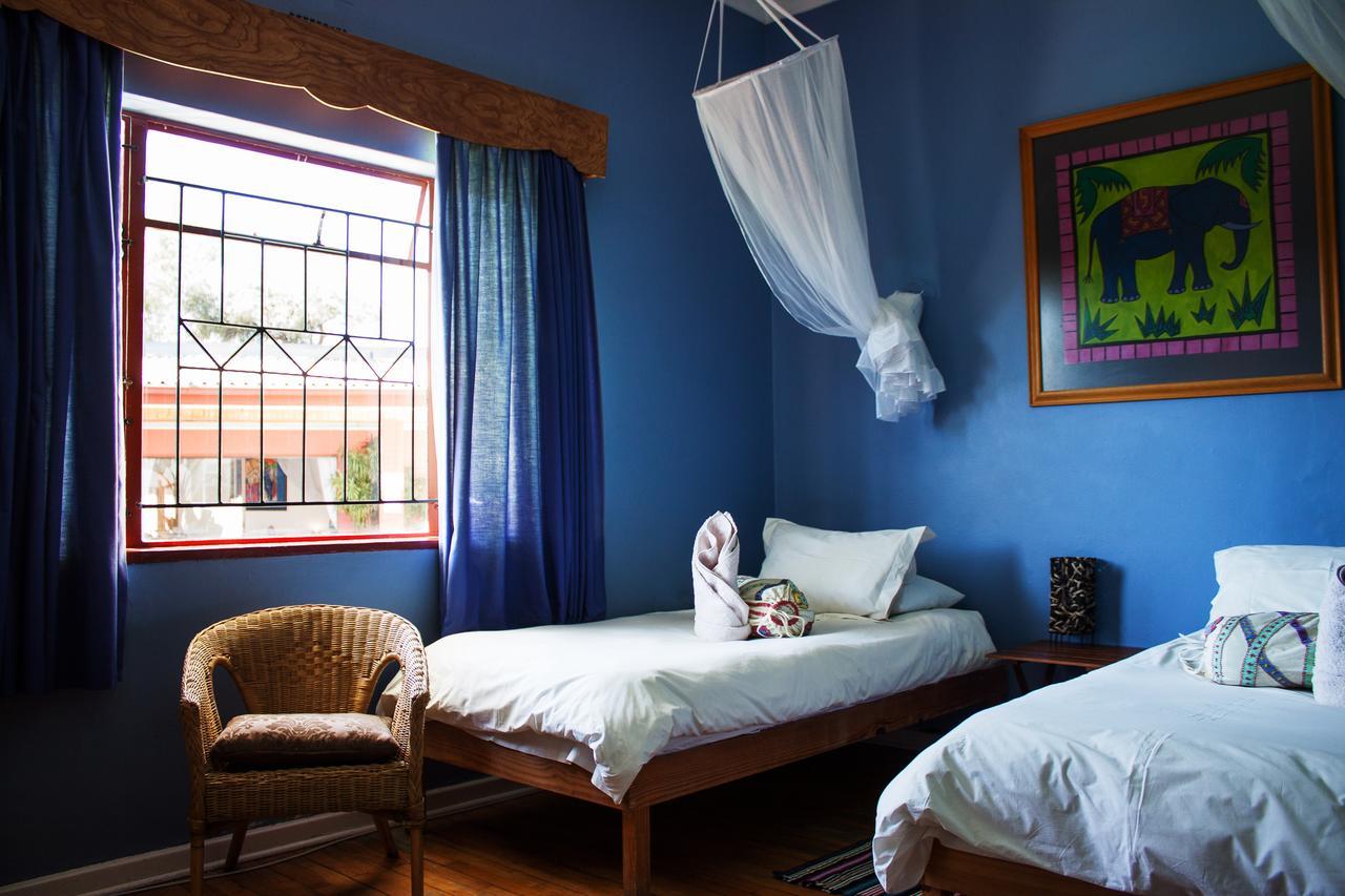 Rivendell Hotel Windhoek Esterno foto