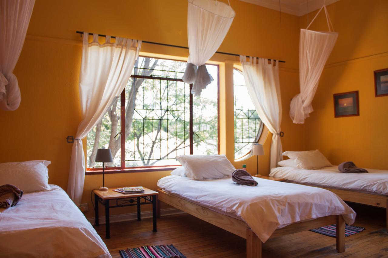 Rivendell Hotel Windhoek Esterno foto