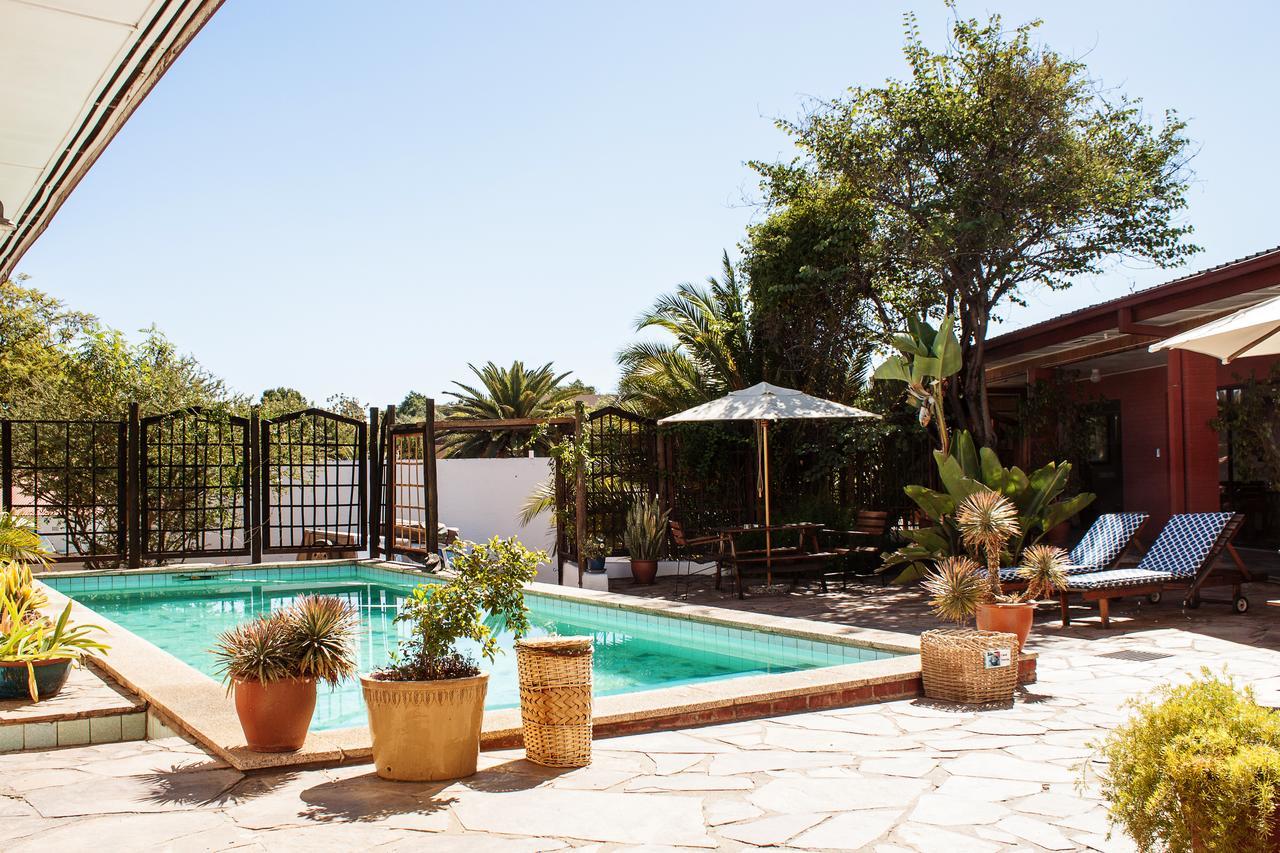 Rivendell Hotel Windhoek Esterno foto